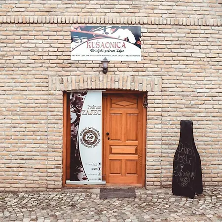 Ferienwohnung Sobe Na Vinskoj Cesti Zmajevac Exterior foto