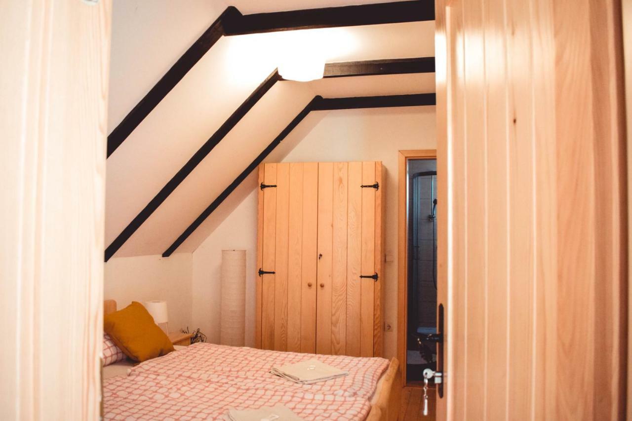 Apartman Sobe Na Vinskoj Cesti *